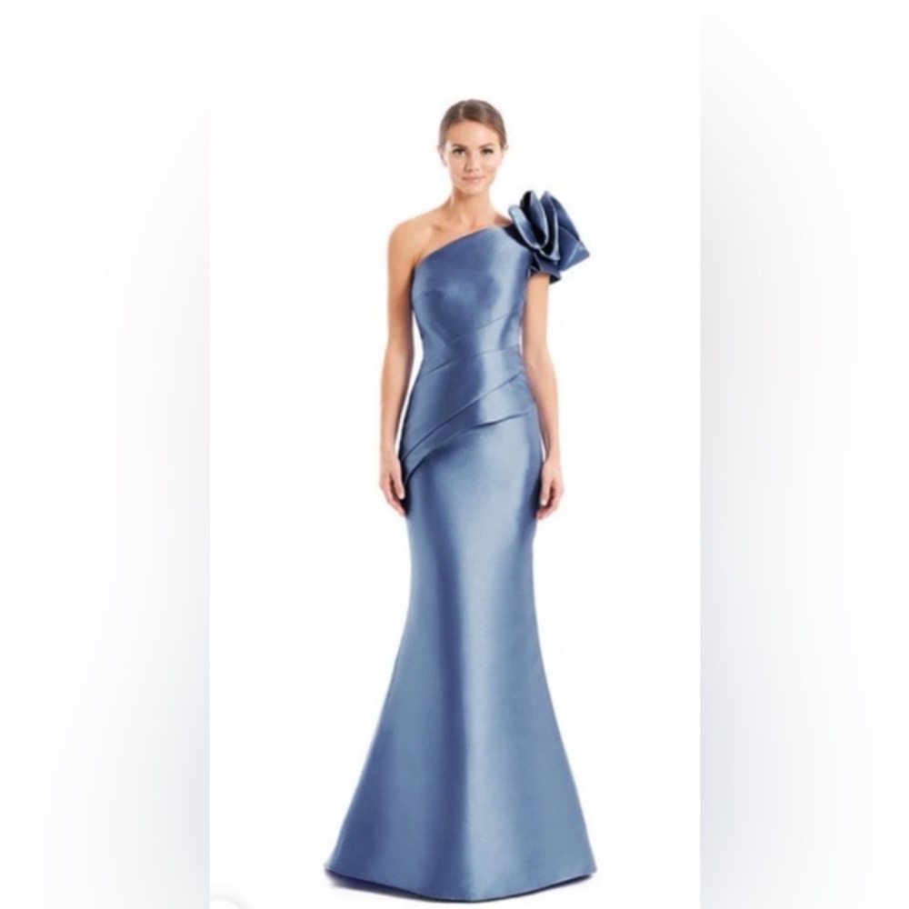 Elegant Blue One-Shoulder Dress